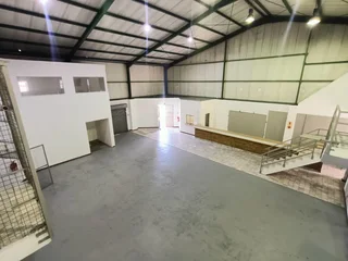 FREE STANDING BUILDING TO LET IN PAROW | 595m²