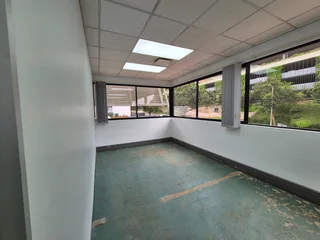 134.10m² Office Space to Let in Westville – Secure &amp; Well-Equipped Business Space