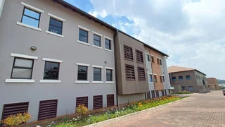 493 SQUARE METER OFFICE SPACE TO LET | SILVER LAKES | PRETORIA