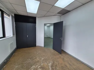 134.10m² Office Space to Let in Westville – Secure &amp; Well-Equipped Business Space