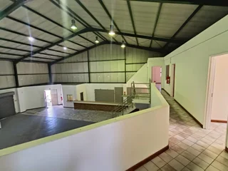 FREE STANDING BUILDING TO LET IN PAROW | 595m²
