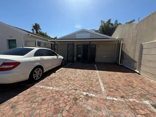 OFFICE/RETAIL SPACE TO LET IN TABLE VIEW | 125m²