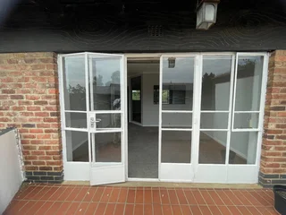 Tranquil Office Space For Sale with Garden Views in a Charming Complex