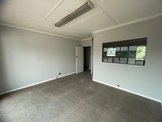 Tranquil Office Space For Sale with Garden Views in a Charming Complex