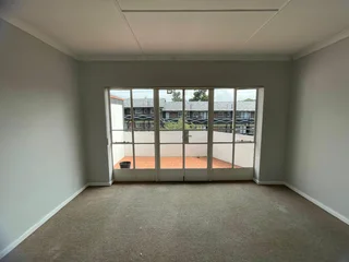 Tranquil Office Space For Sale with Garden Views in a Charming Complex