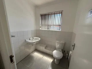 OFFICE SPACE TO RENT IN MELKBOSSTRAND | 81m²