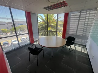 EDWARD STREET | SECOND FLOOR OFFICE SPACE TO RENT | TYGER VALLEY | 597m²