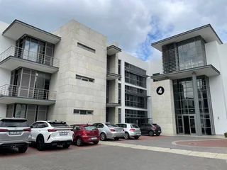 Premium Grade Office Space to Let in Maxwell Office Park, Midrand, Waterfall