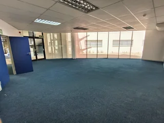 STRAND ROAD | OFFICE SPACE TO RENT IN BELLVILLE | 219m²