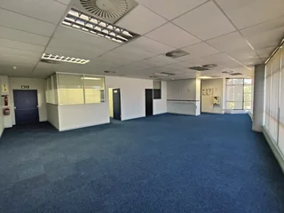 STRAND ROAD | OFFICE SPACE TO RENT IN BELLVILLE | 219m²