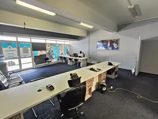 ELSIES RIVER INDUSTRIAL | RETAIL SPACE FOR RENT | PAROW | 72m²