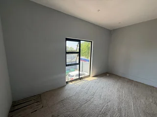 Prime First-Floor Offices To Let – 470 Ontdekkers Road, Roodepoort