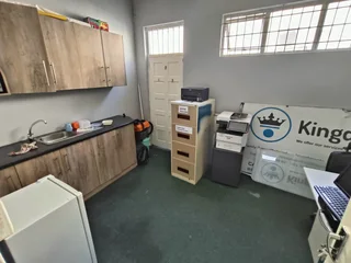 ELSIES RIVER INDUSTRIAL | RETAIL SPACE FOR RENT | PAROW | 72m²