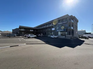 OPEN PLAN OFFICE SPACE TO LET IN TABLE VIEW | 270m²