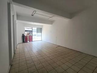 MIDDESTAD BUILDING | RETAIL SPACE TO LET IN PAROW | 100m²