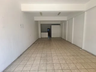 MIDDESTAD BUILDING | RETAIL SPACE TO LET IN PAROW | 100m²