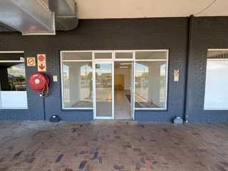 LEONARDO PARK | RETAIL SPACE AVAILABLE TO LET IN PARKLANDS | 181m²