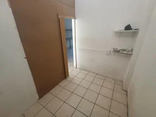 MIDDESTAD BUILDING | RETAIL SPACE TO LET IN PAROW | 100m²