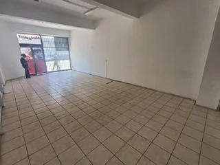 MIDDESTAD BUILDING | RETAIL SPACE TO LET IN PAROW | 100m²