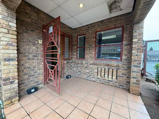 First Floor Office Space to Let in Argyle Square Office Park, Roodepoort