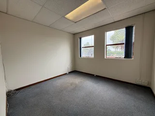 First Floor Office Space to Let in Argyle Square Office Park, Roodepoort