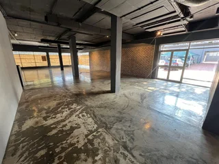 BUILDING EDWARD 3 - RETAIL TO RENT - TYGER VALLEY - 187m²