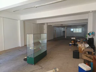 MIDDESTAD BUILDING | RETAIL/OFFICE SPACE TO LET IN PAROW | 203m²