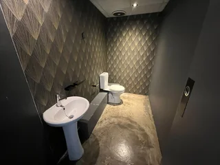 BUILDING EDWARD 3 - RETAIL TO RENT - TYGER VALLEY - 187m²