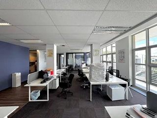 Prime Office Space Available to Let at Willow Wood Office Park, Chartwell