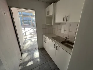 BUILDING EDWARD 3 - RETAIL TO RENT - TYGER VALLEY - 187m²