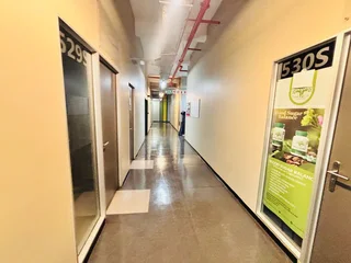 Salon Space to Let – Prime Location on Albertina Sisulu Road, Johannesburg