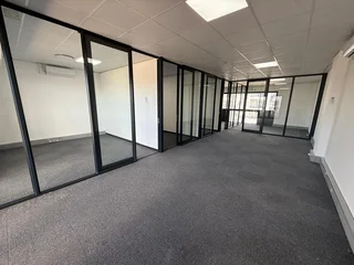 SANDOWN SQUARE BUSINESS PARK | OFFICE SPACE FOR SALE IN SANDOWN | 92m²