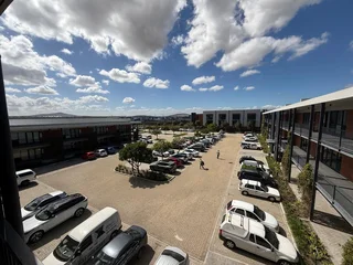 SANDOWN SQUARE BUSINESS PARK | OFFICE SPACE FOR SALE IN SANDOWN | 92m²