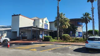 Soneike Shopping Centre | Office To Let | Corner Amandel And Bottelary Road, Brackenfell | 71m²