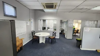 SONEIKE SHOPPING CENTRE | OFFICE TO LET | CORNER AMANDEL AND BOTTELARY ROAD, BRACKENFELL | 71m²