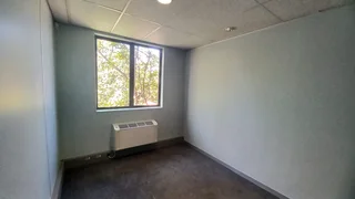 GLEN MANOR OFFICE PARK | FRIKKIE DE BEER STREET | EVEXIA BUILDING | MENLYN