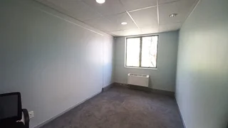 GLEN MANOR OFFICE PARK | FRIKKIE DE BEER STREET | EVEXIA BUILDING | MENLYN