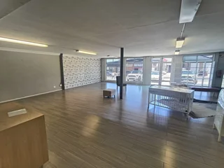 NORTHUMBERLAND STREET | BUILDING TO LET IN OAKDALE | 900m²