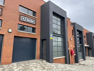 Versatile Commercial Space to Let at 88 Richards Drive, Halfway House, Midrand