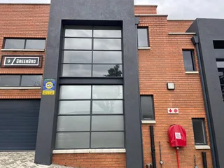 Versatile Commercial Space to Let at 88 Richards Drive, Halfway House, Midrand