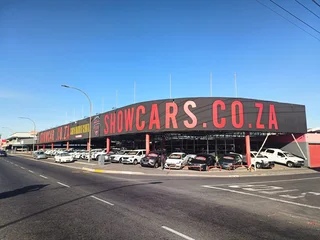 Voortrekker Road | Car Showroom For Sale | Goodwood | 2200m²