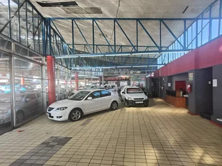 VOORTREKKER ROAD | CAR SHOWROOM FOR SALE | GOODWOOD | 2200m²