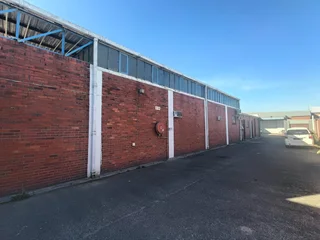 VOORTREKKER ROAD | CAR SHOWROOM FOR SALE | GOODWOOD | 2200m²