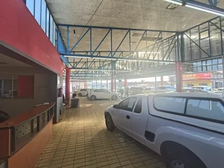 VOORTREKKER ROAD | CAR SHOWROOM FOR SALE | GOODWOOD | 2200m²