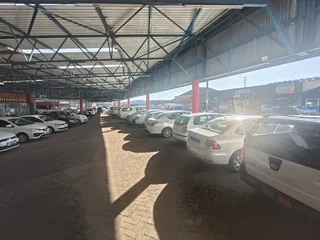 VOORTREKKER ROAD | CAR SHOWROOM FOR SALE | GOODWOOD | 2200m²