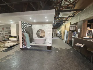 Prime Retail Space to Let - The Woods Shopping Centre, Craighall