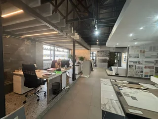 Prime Retail Space to Let - The Woods Shopping Centre, Craighall