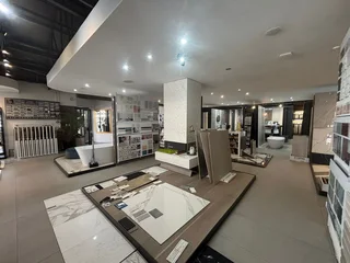 Prime Retail Space to Let - The Woods Shopping Centre, Craighall