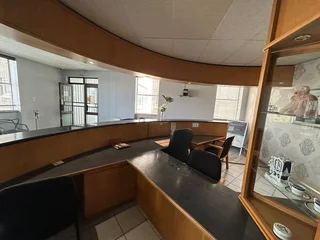 Medical Suite to Let in Mayo Medical Centre, Constantia Kloof, Roodepoort