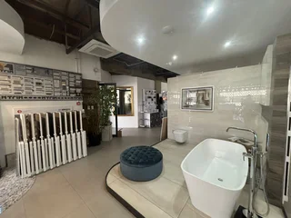 Prime Retail Space to Let - The Woods Shopping Centre, Craighall